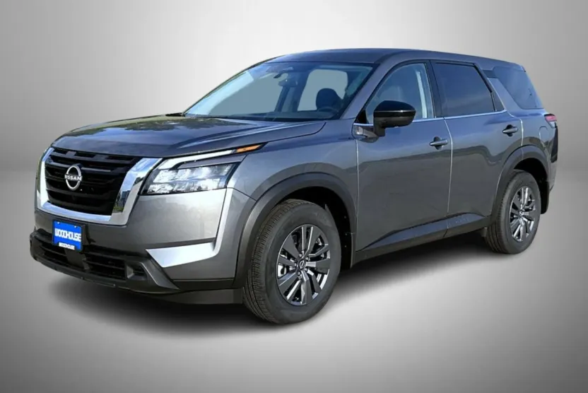 2025 Nissan Pathfinder S photo 1