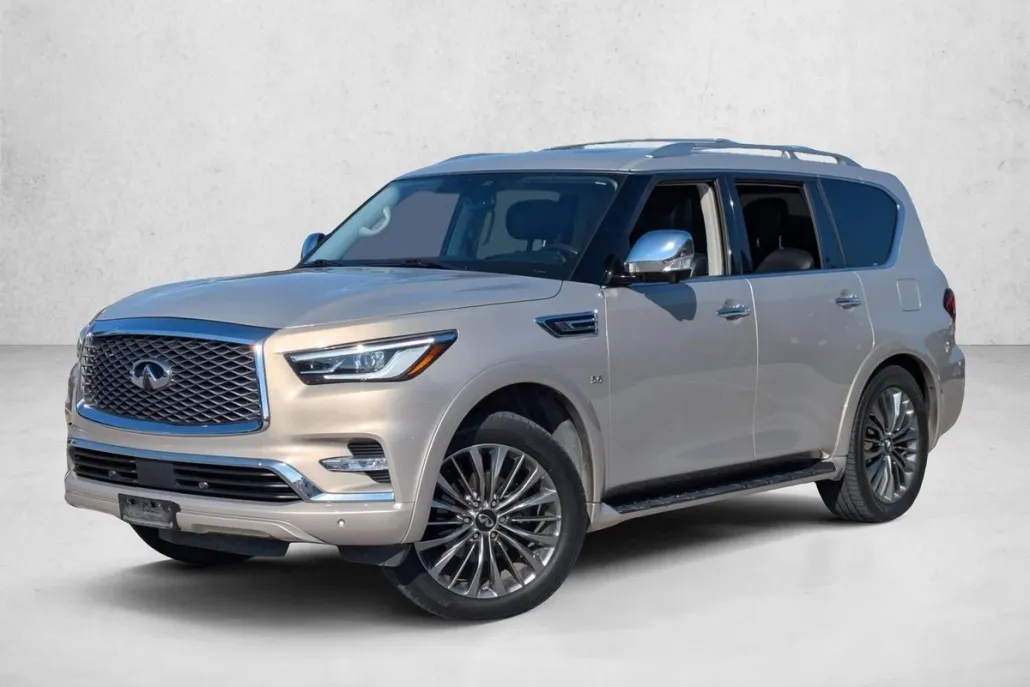 2019 Infiniti QX80 Luxe photo 1