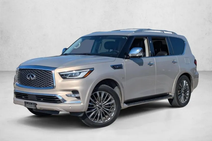 2019 Infiniti QX80 Luxe photo 1