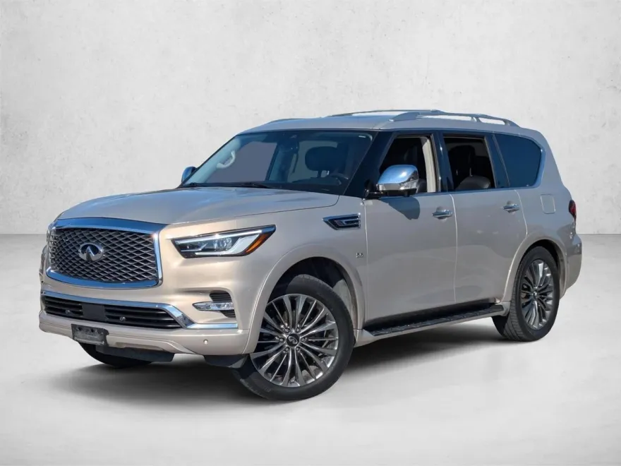 2019 Infiniti QX80 Luxe photo 1