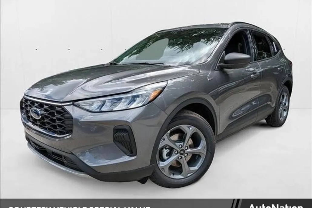 2025 Ford Escape ST-Line photo 1