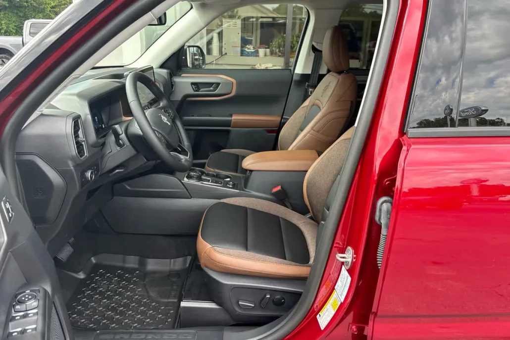 2025 Ford Bronco Sport Outer Banks photo 1