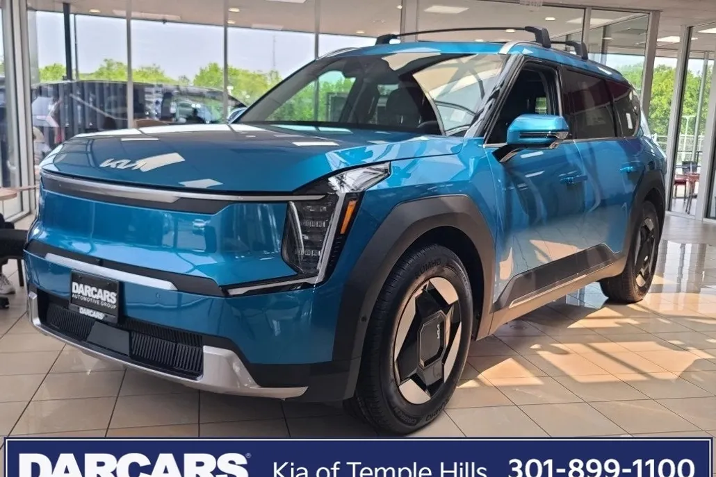 2026 Kia EV9 Wind photo 1