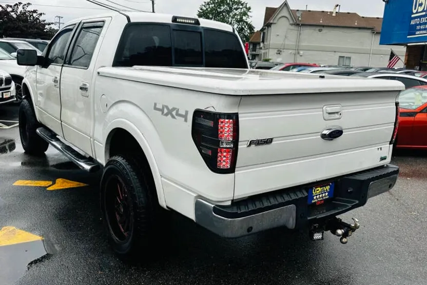 2010 Ford F-150 Lariat photo 1
