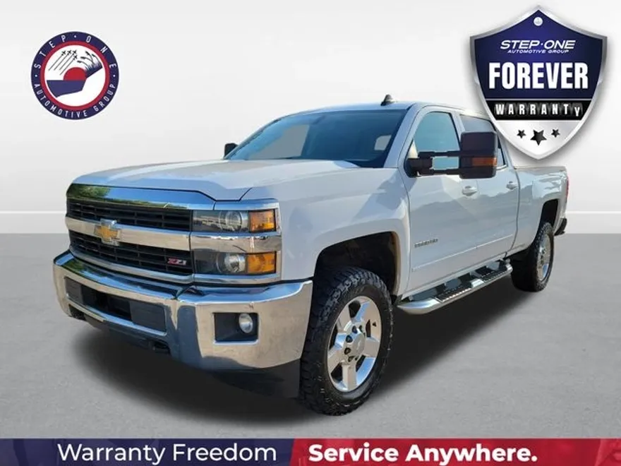 2017 Chevrolet Silverado 2500HD LT photo 1