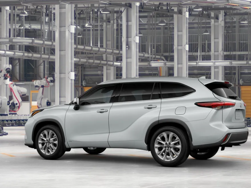 2025 Toyota Highlander Hybrid Limited photo 1