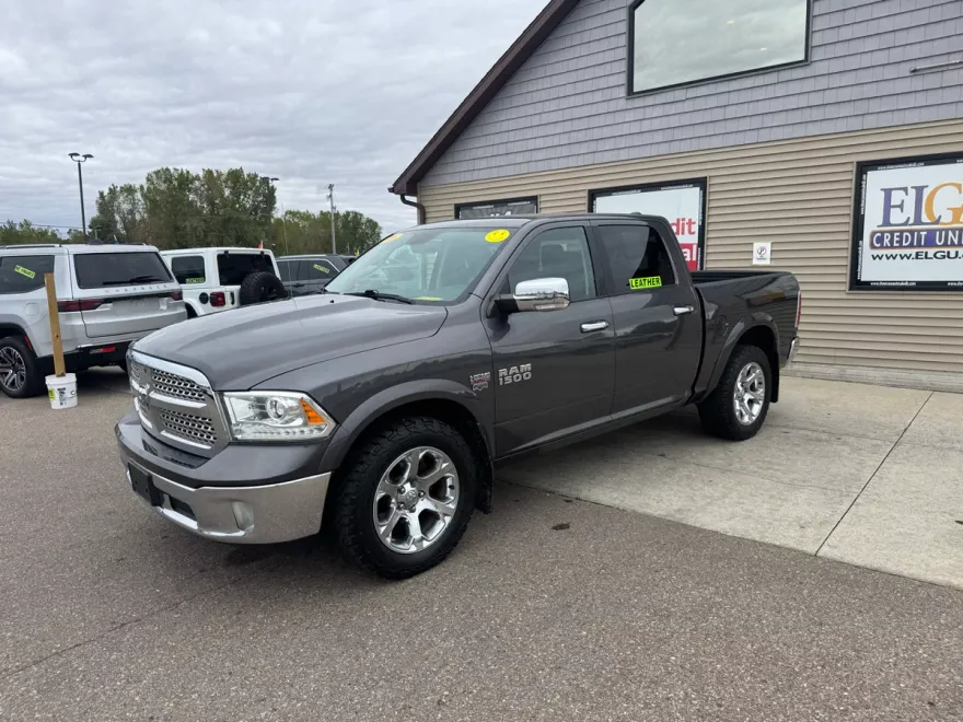 2016 Ram 1500 Laramie photo 1