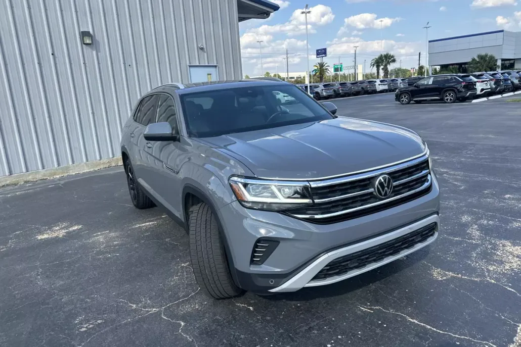 2020 Volkswagen Atlas Cross Sport V6 SEL photo 1
