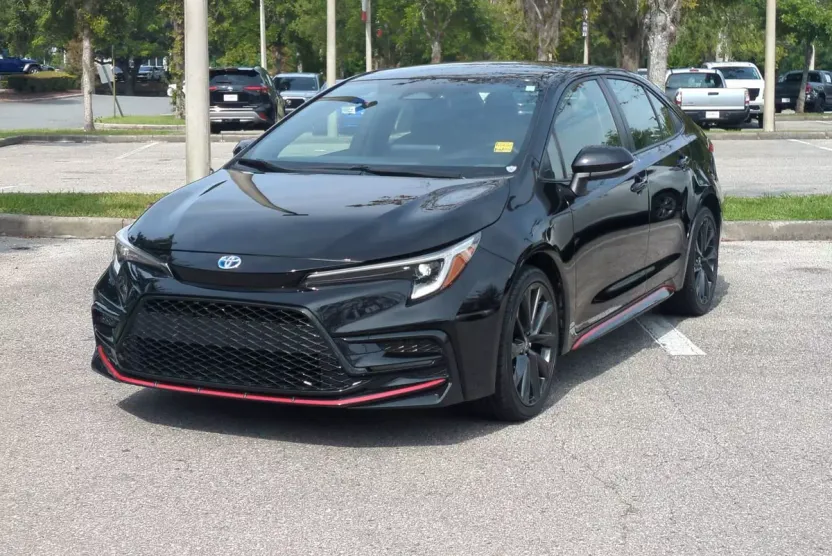 2023 Toyota Corolla Hybrid LE photo 1