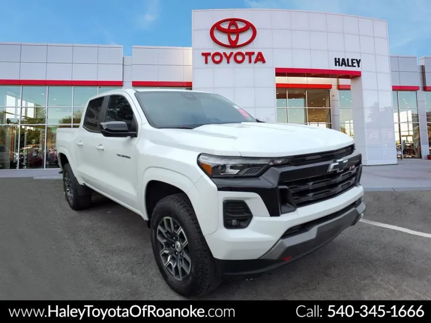 2023 Chevrolet Colorado Z71 photo 1