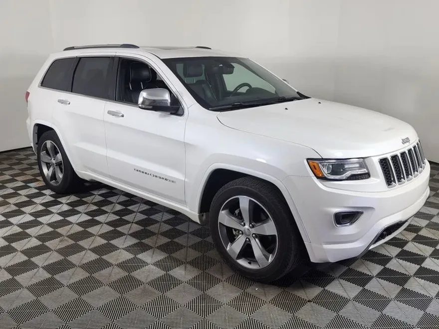 2016 Jeep Grand Cherokee Overland photo 1
