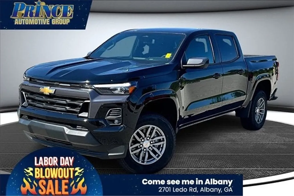 2026 Chevrolet Colorado LT photo 1