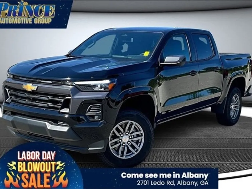 2026 Chevrolet Colorado LT photo 1