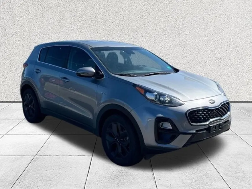 2022 Kia Sportage LX photo 1