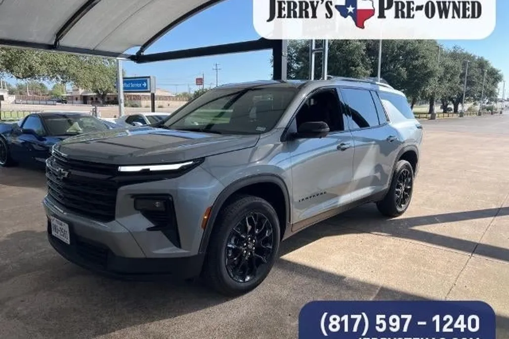 2025 Chevrolet Traverse photo 1