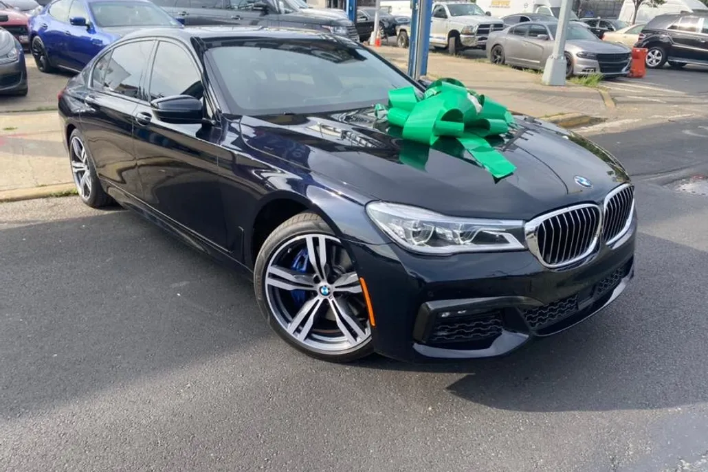 2018 Bmw 750i / B7 photo 1