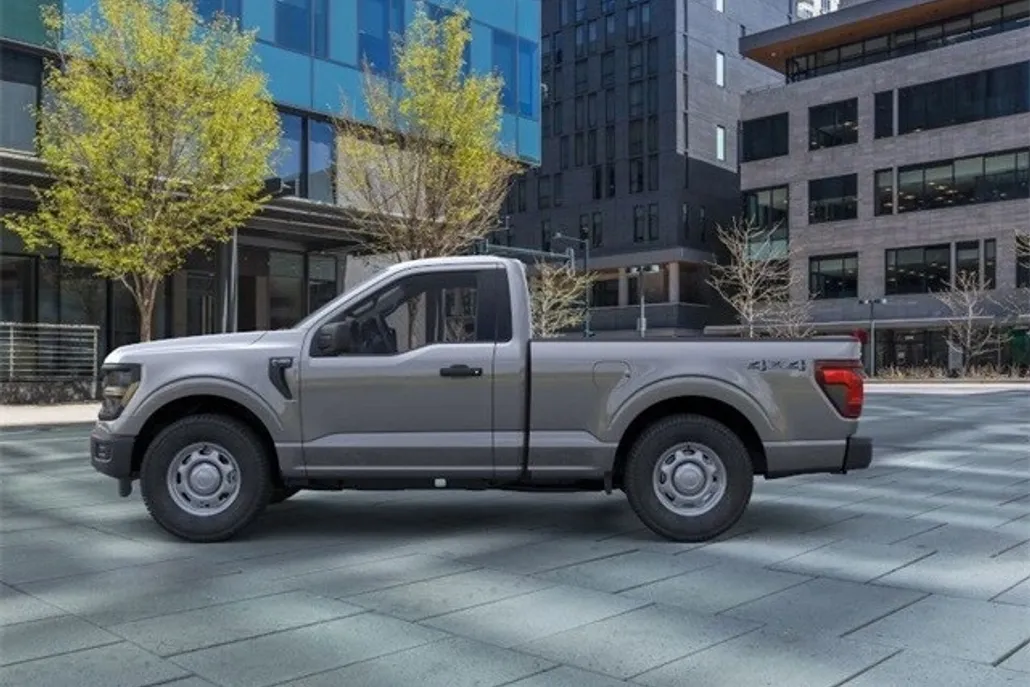 2025 Ford F-150 XL photo 1