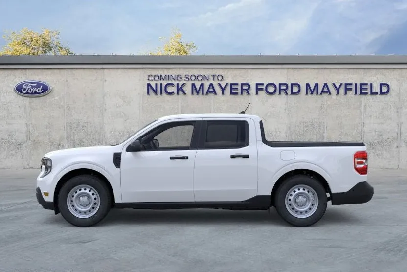 2025 Ford Maverick XL photo 1