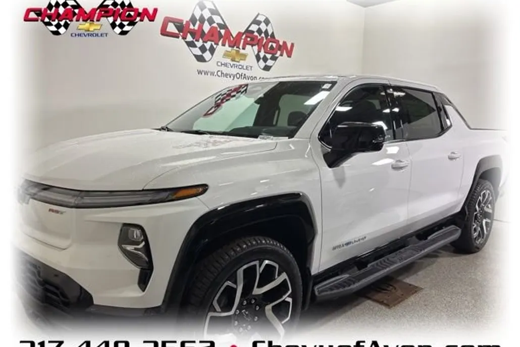 2025 Chevrolet Silverado EV RST photo 1