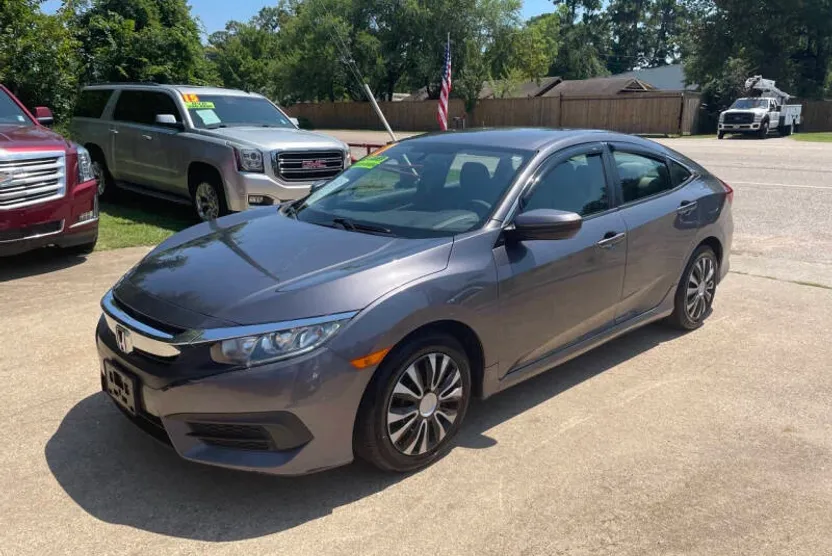 2017 Honda Civic LX photo 1