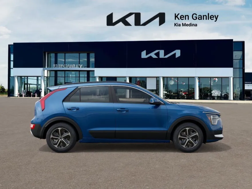 2025 Kia Niro EX photo 1