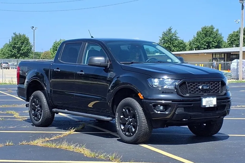 2023 Ford Ranger XLT Lariat photo 1