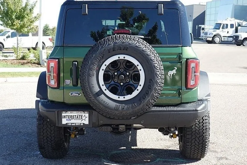 2025 Ford Bronco Badlands photo 1
