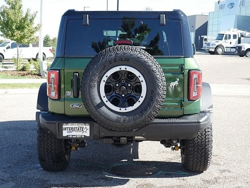 2025 Ford Bronco Badlands photo 1