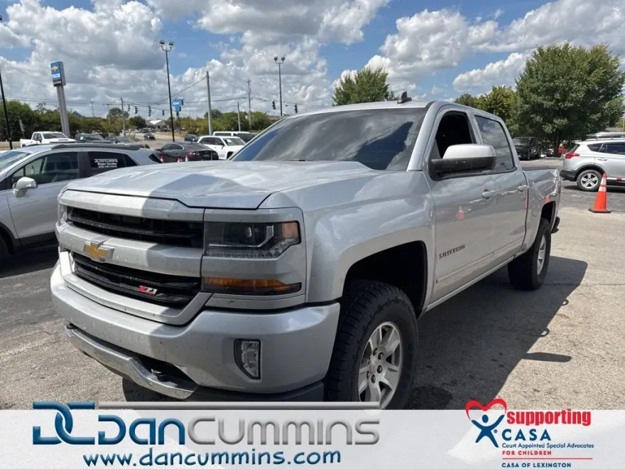 2018 Chevrolet Silverado 1500 LT photo 1