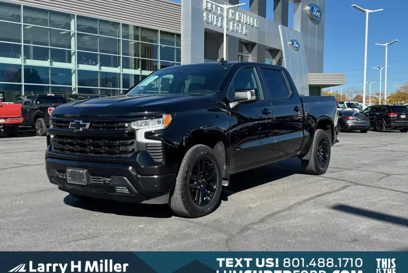 2023 Chevrolet Silverado 1500 RST photo 1
