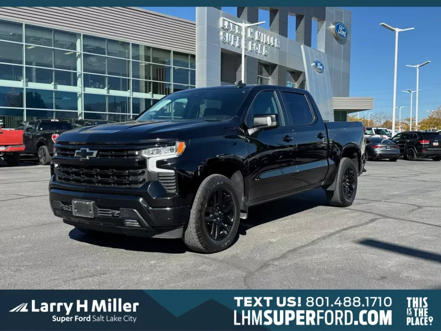 2023 Chevrolet Silverado 1500 RST photo 1