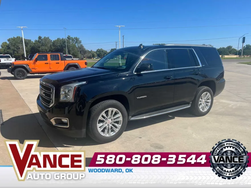 2017 Gmc Yukon SLT photo 1
