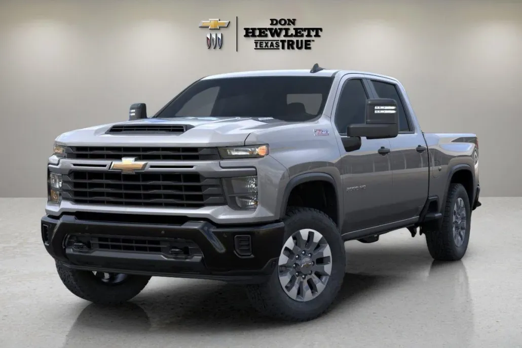 2025 Chevrolet Silverado 2500HD Custom photo 1