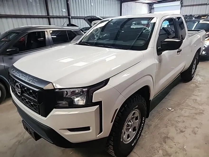 2023 Nissan Frontier S photo 1