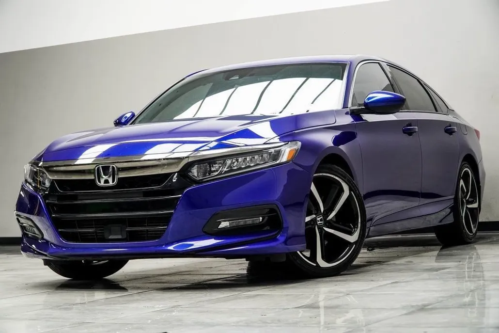 2018 Honda Accord Sport photo 1