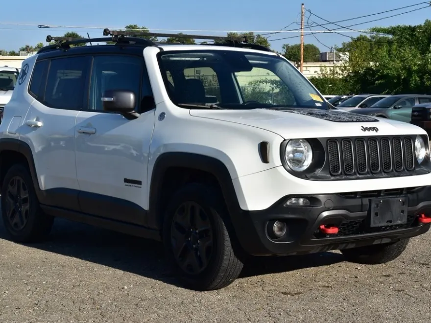 2017 Jeep Renegade Trailhawk photo 1