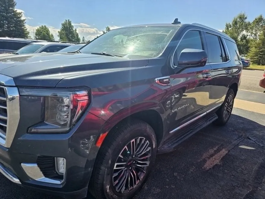 2021 Gmc Yukon SLT photo 1