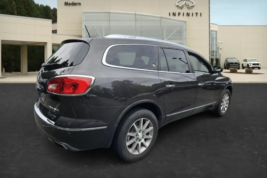 2017 Buick Enclave Leather photo 1