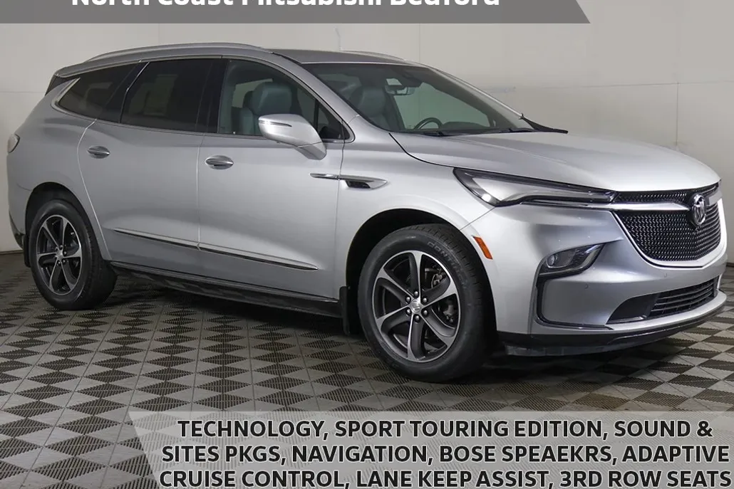 2022 Buick Enclave Essence photo 1