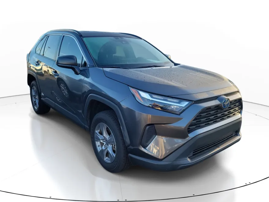 2024 Toyota RAV4 Hybrid LE photo 1