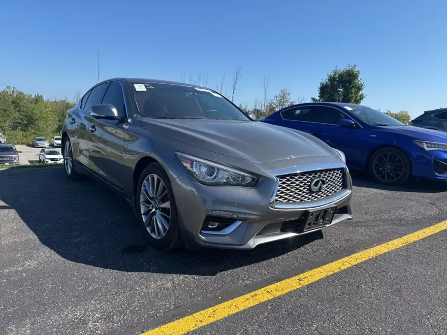 2022 Infiniti Q50 LUXE AWD photo 1