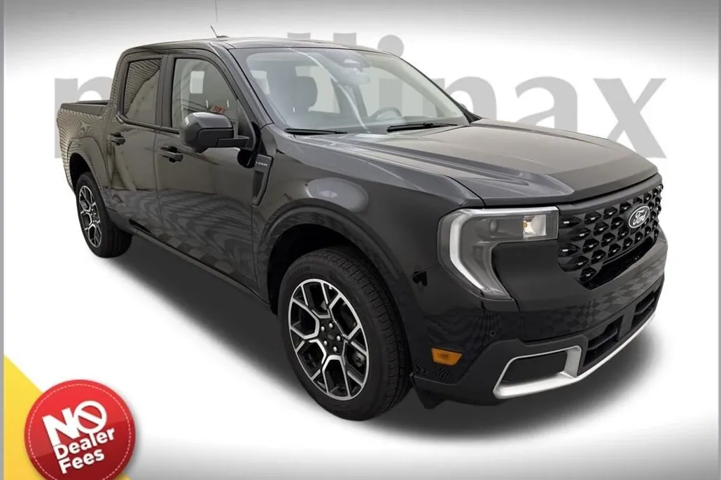 2025 Ford Maverick Lariat photo 1