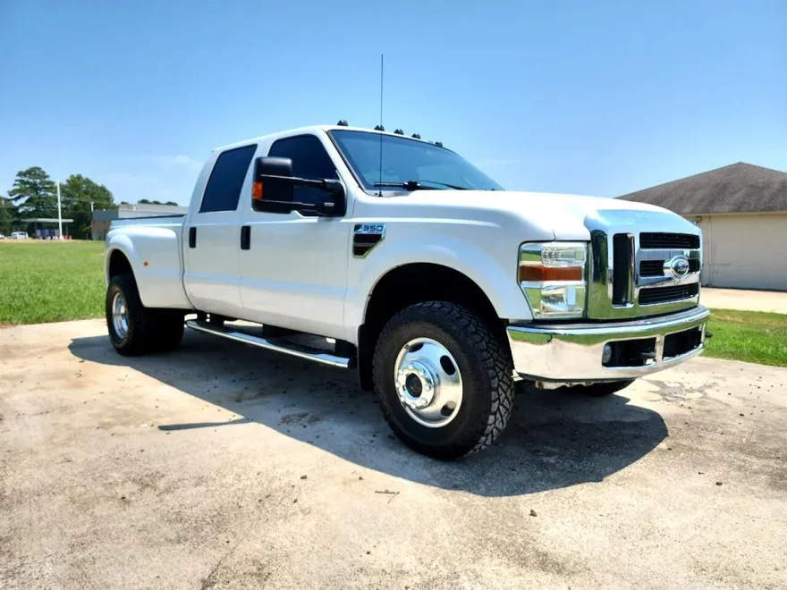 2008 Ford F-350 Lariat photo 4