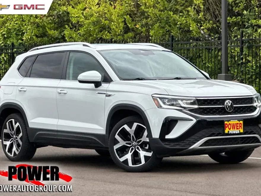 2022 Volkswagen Taos SEL photo 1