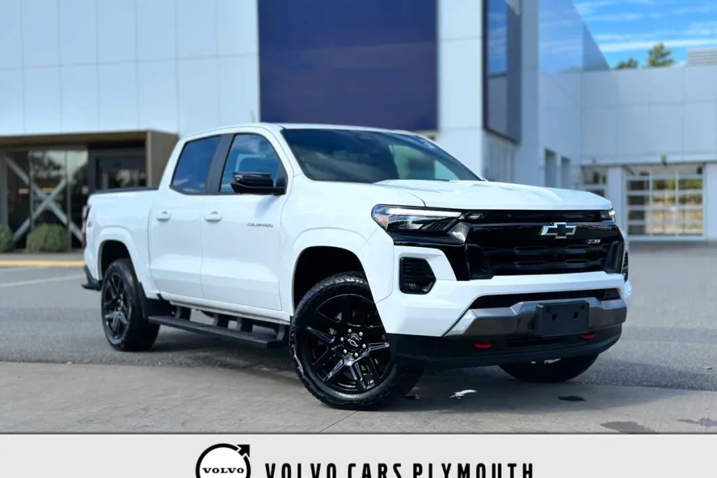 2024 Chevrolet Colorado Z71 photo 1