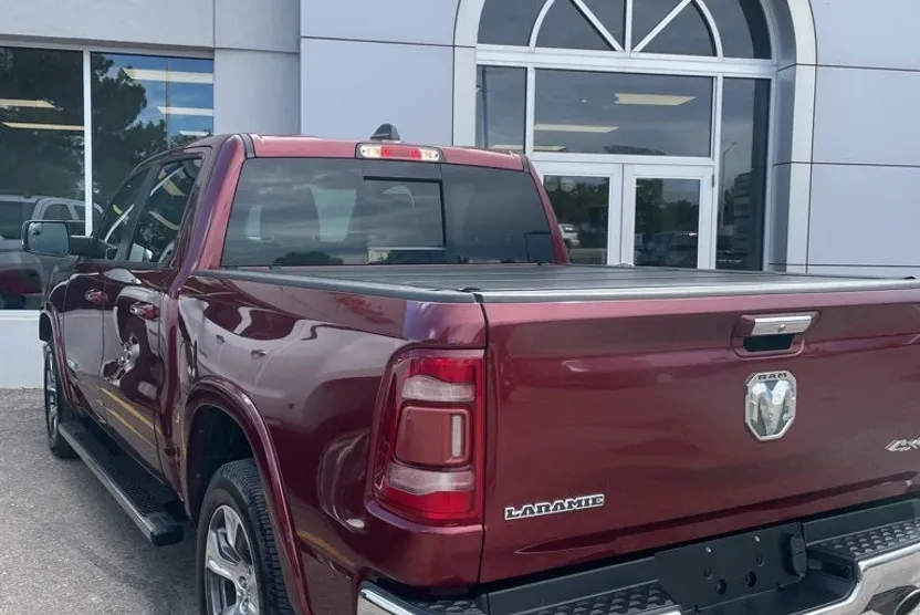 2019 Ram 1500 Laramie photo 1