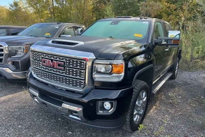 2019 Gmc Sierra 2500 HD Denali photo 1