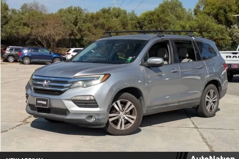 2016 Honda Pilot EX-L photo 1