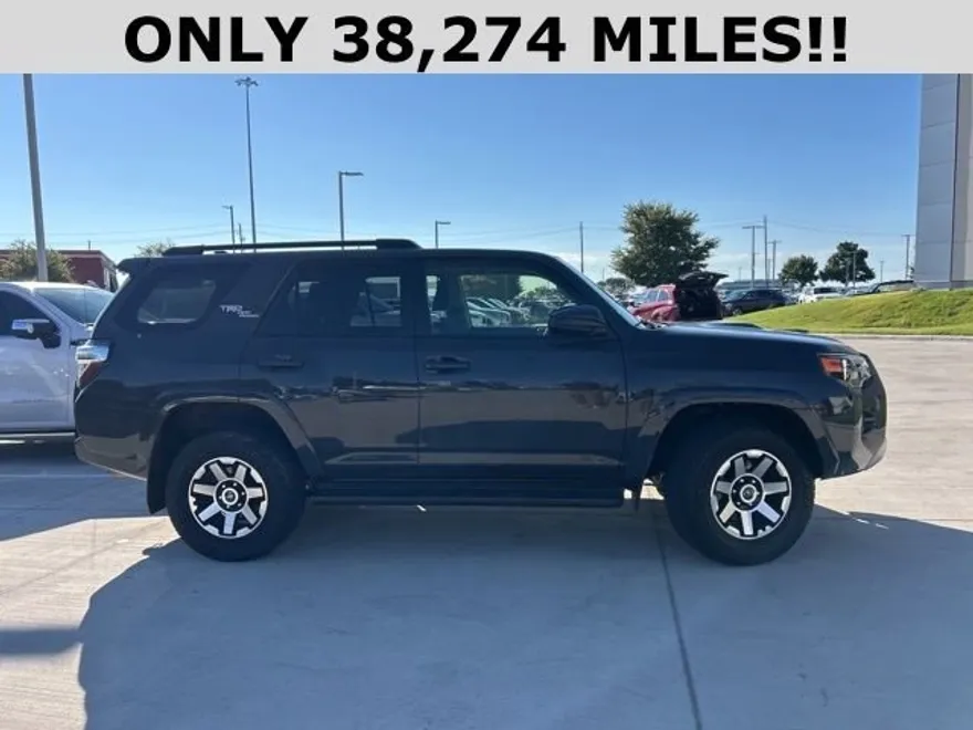2024 Toyota 4Runner TRD Off-Road photo 1