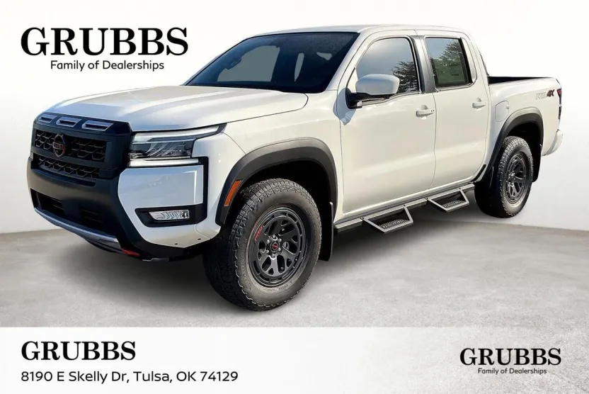 2025 Nissan Frontier Crew Cab PRO-4X photo 1